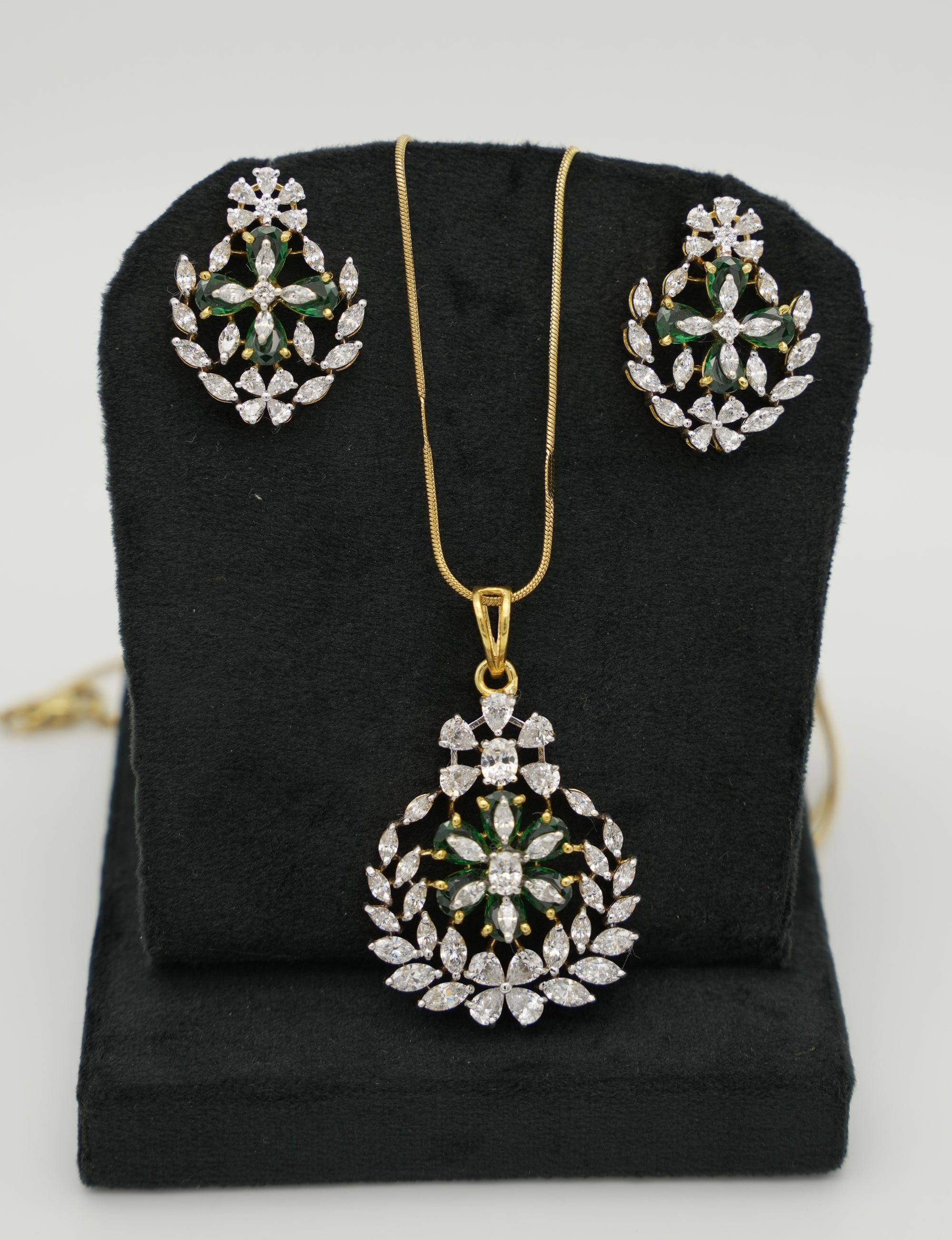 Silver Swarovski Green Stone Pendant Set