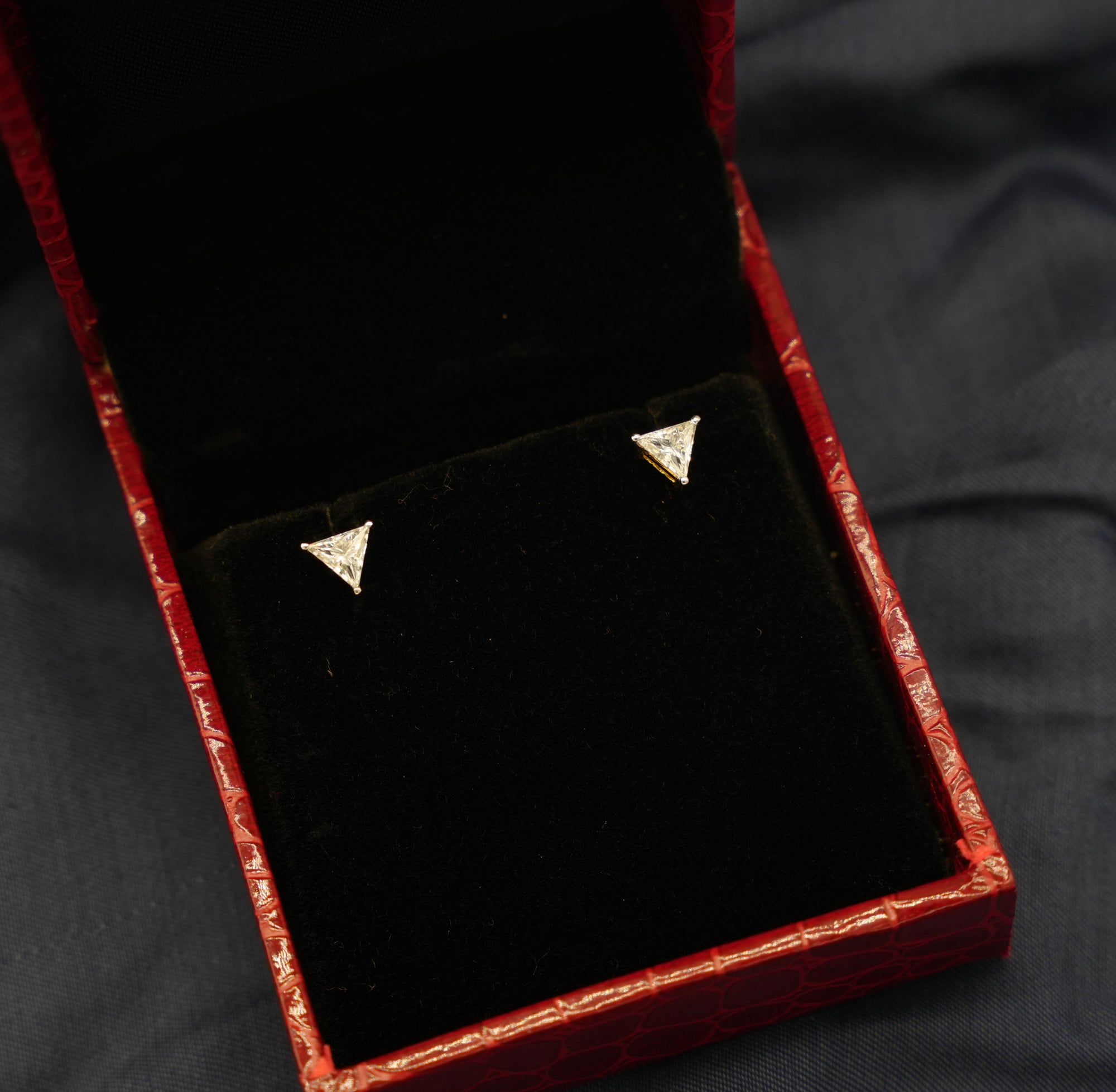Silver Swarovski 0.4ct Triangular Studs