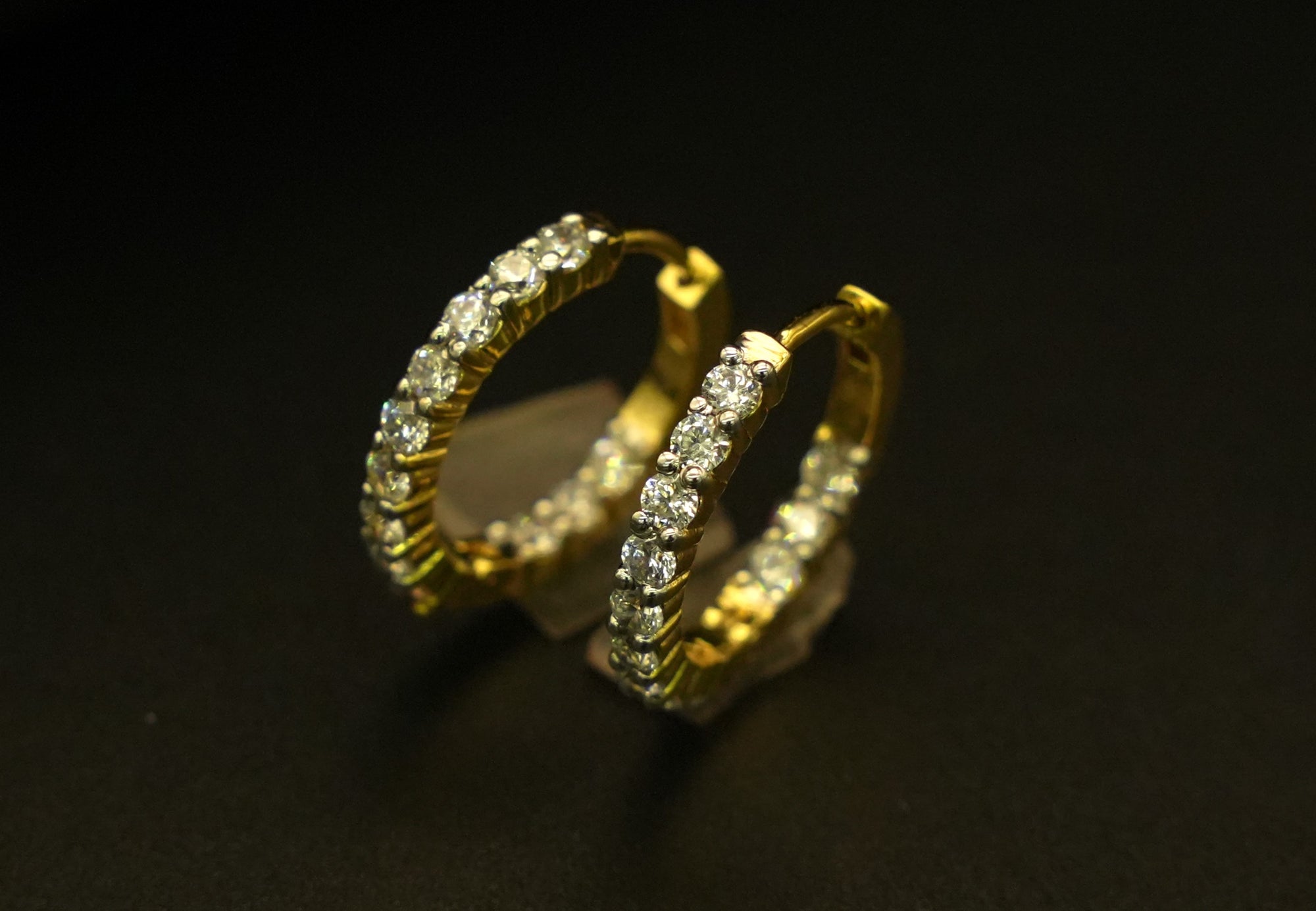 Silver Swarovski Round Baali