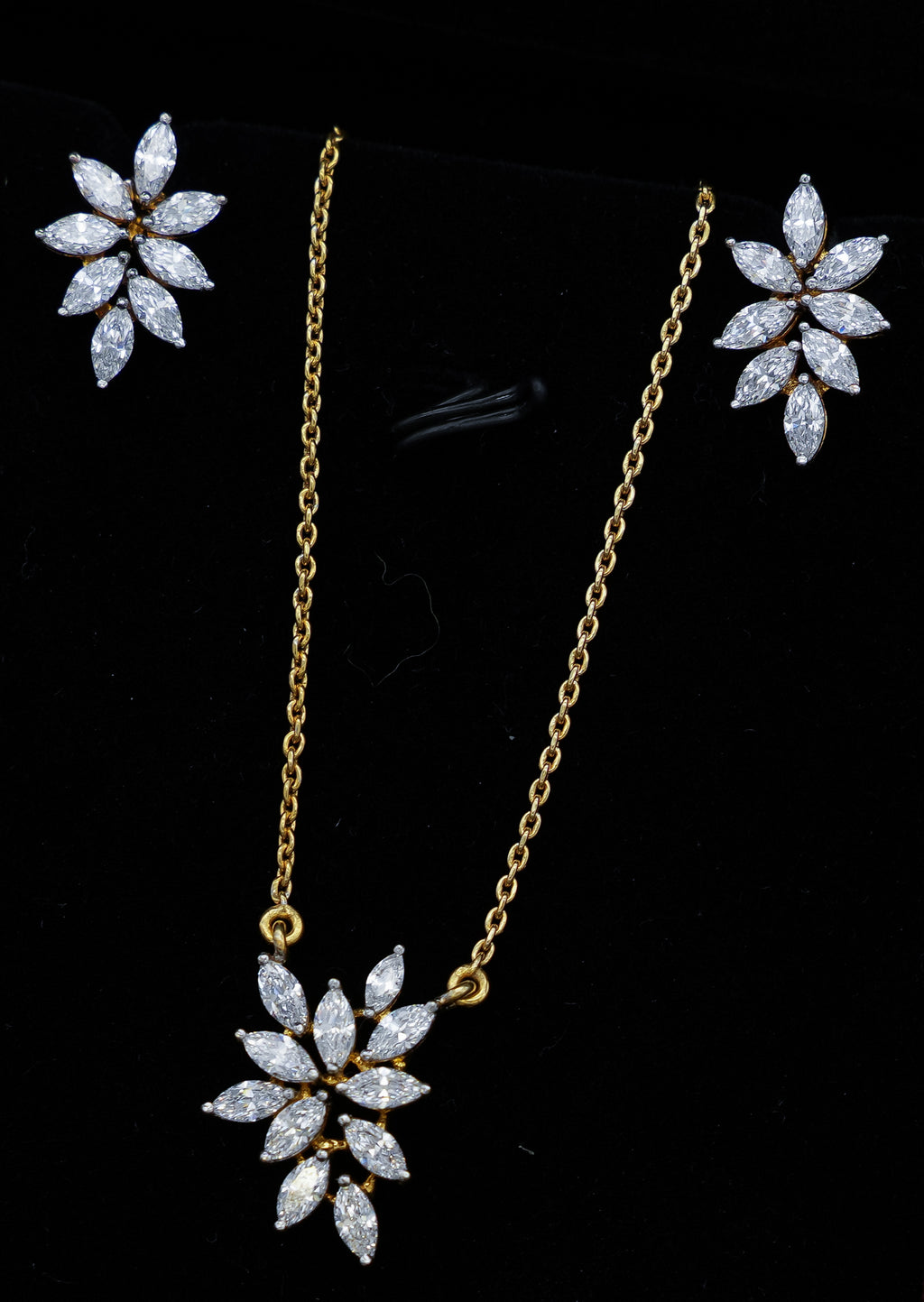 Silver Swarovski Pendant Set