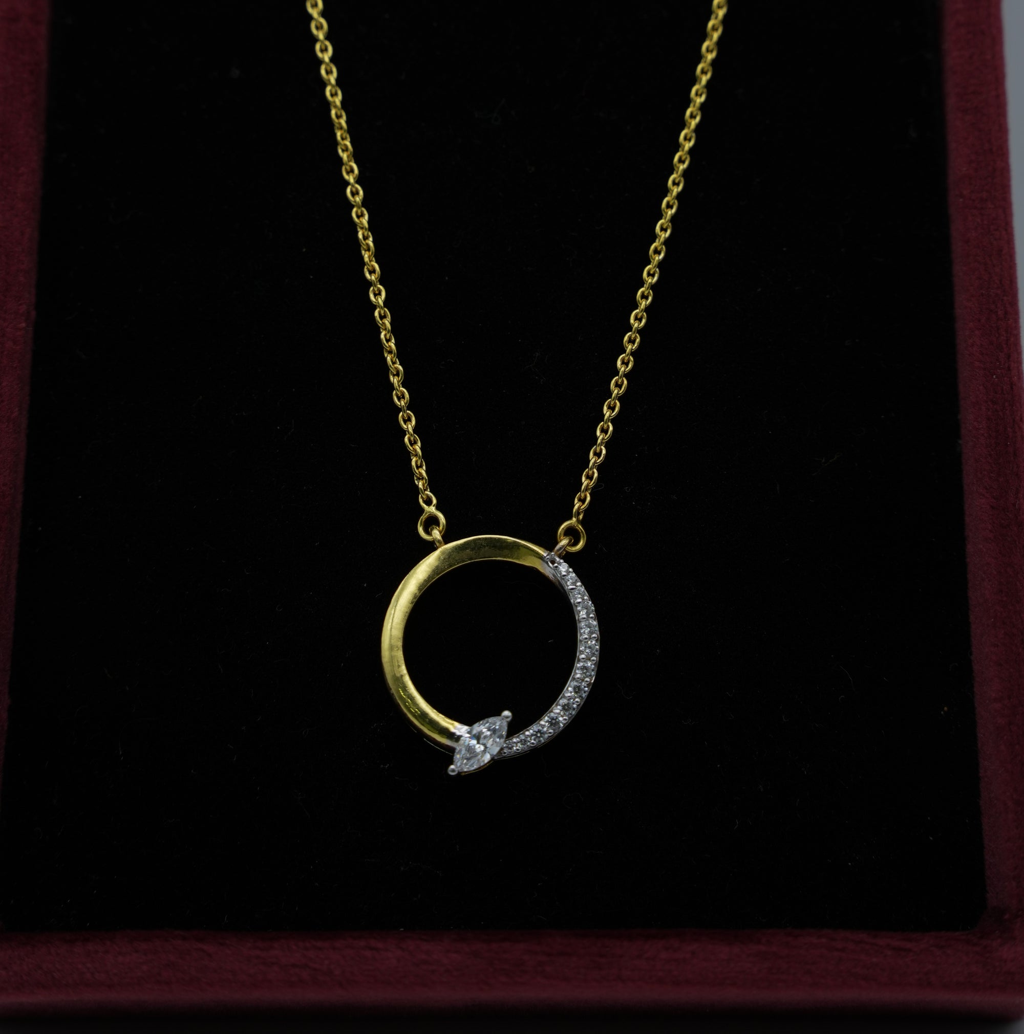 Silver Swarovski Round Pendant